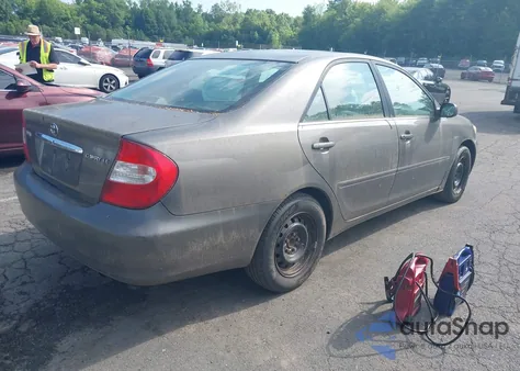 2004 Toyota Camry Le/Xle/Se z USA, uszkodzony, nr VIN 4T1BE32K04U812516